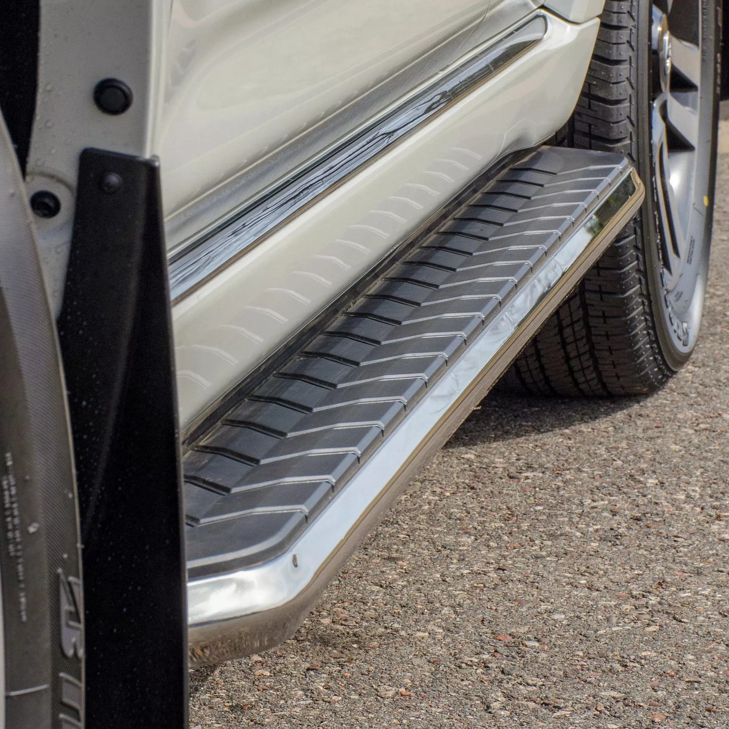ARIES 2051020 AeroTread 5" x 76" Polished Stainless Running Boards, Select Traverse, Acadia