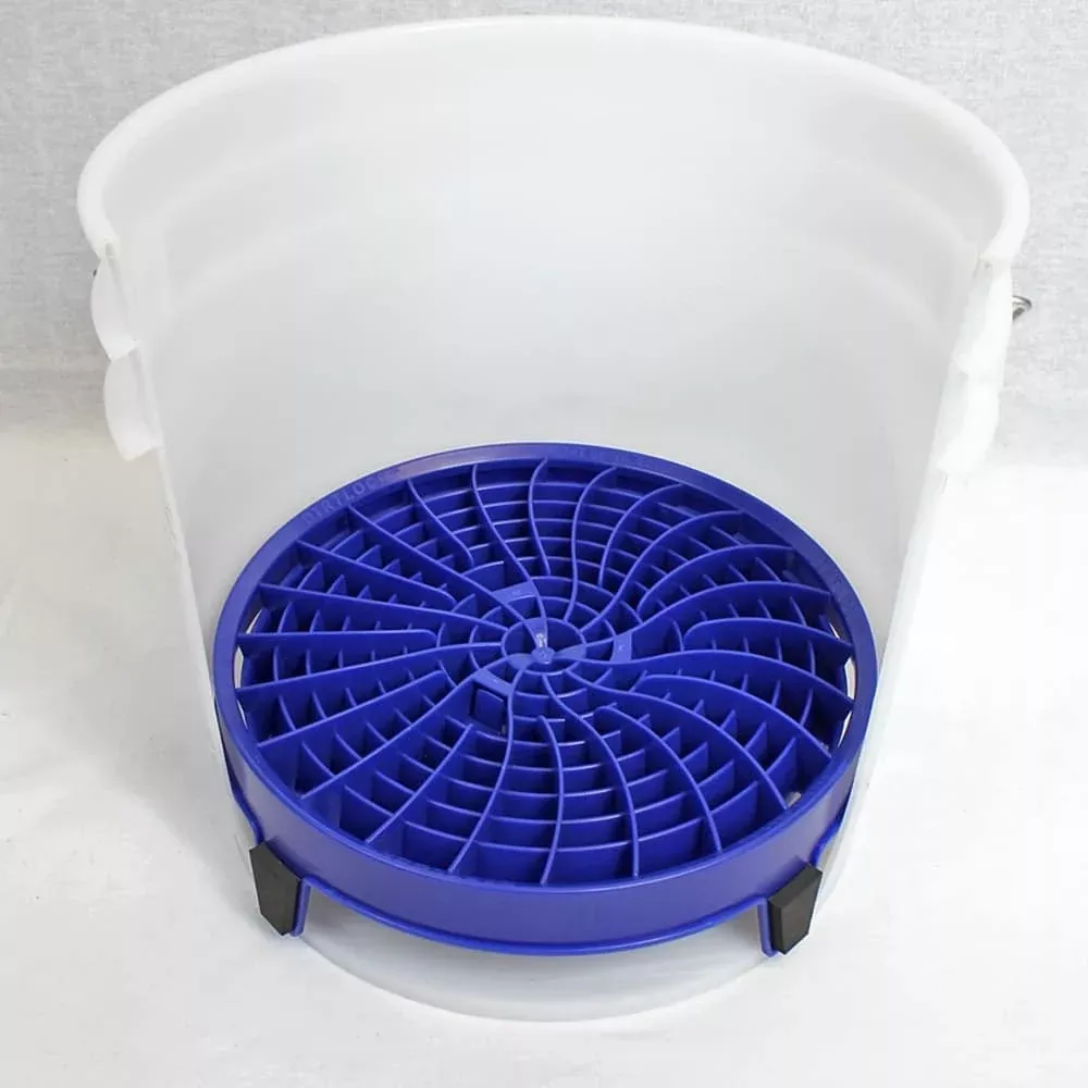 Dirt Lock Bucket Insert